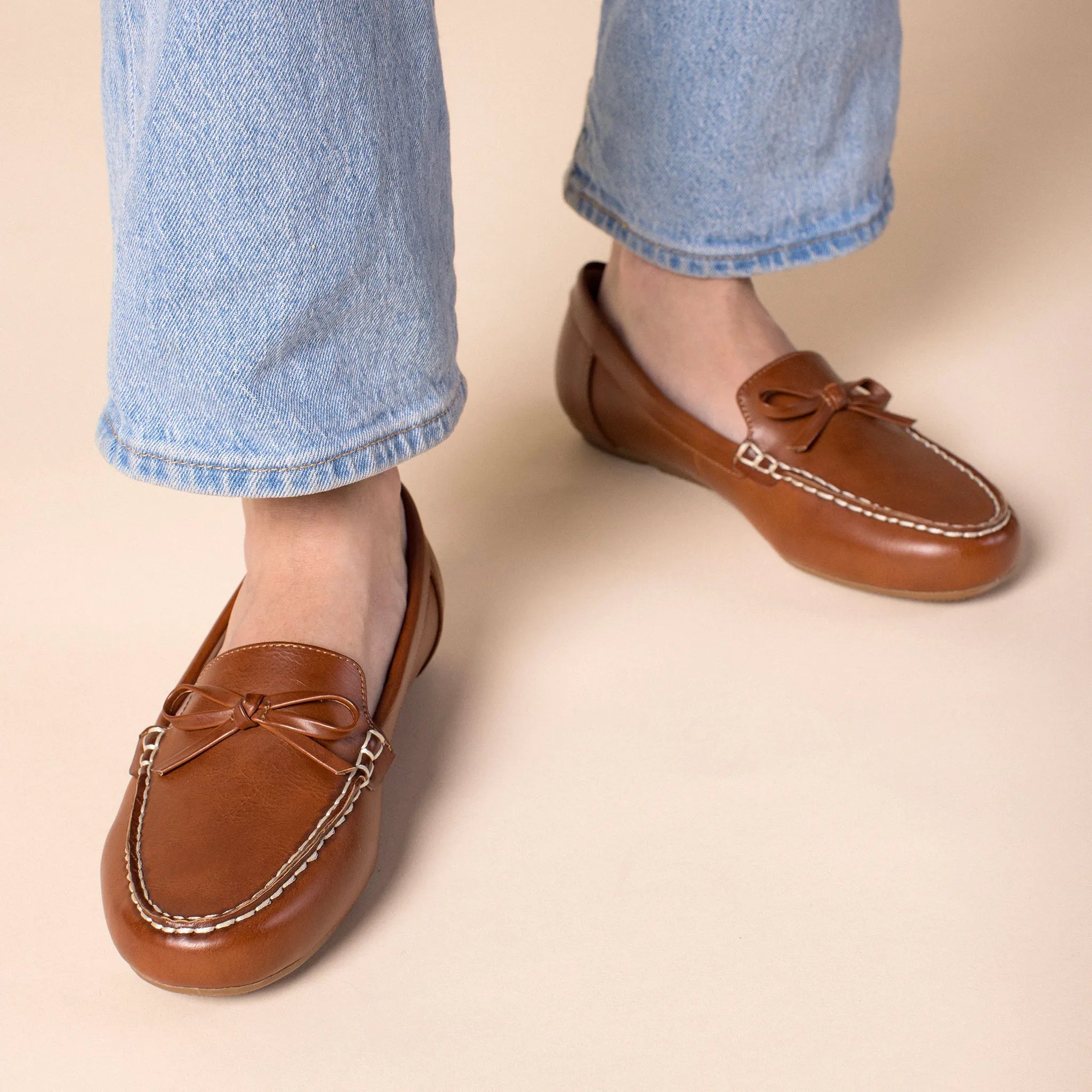NOVELLA Wide Driving Loafer - Cognac