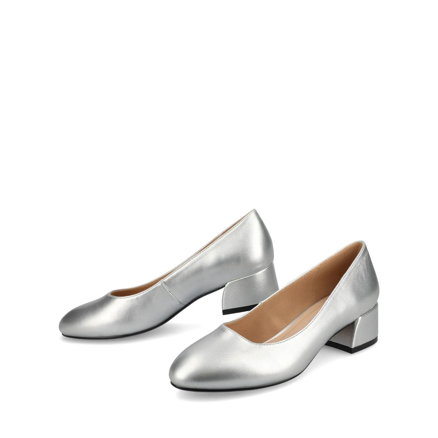 SAAR II Low Pump Heels in Patent - Silver PU